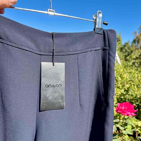 On & On Relaxed Fit Slit Pants Wide Leg Flares Navy Blue Womens Size 1 Small NWT - Picture 6 of 7